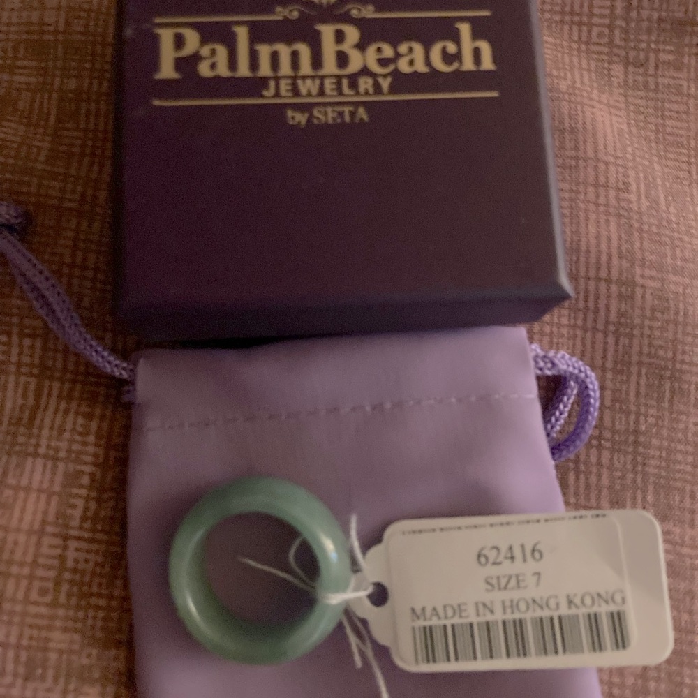 PALM BEACH JADE RING